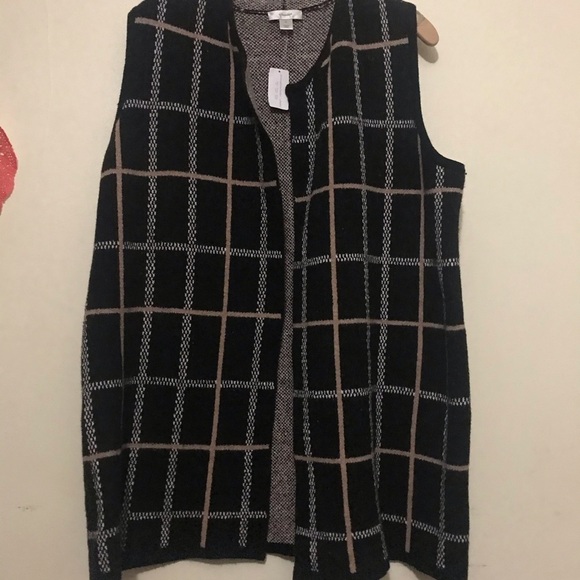 C&B open front plaid plus size sweater vest - Picture 6 of 15